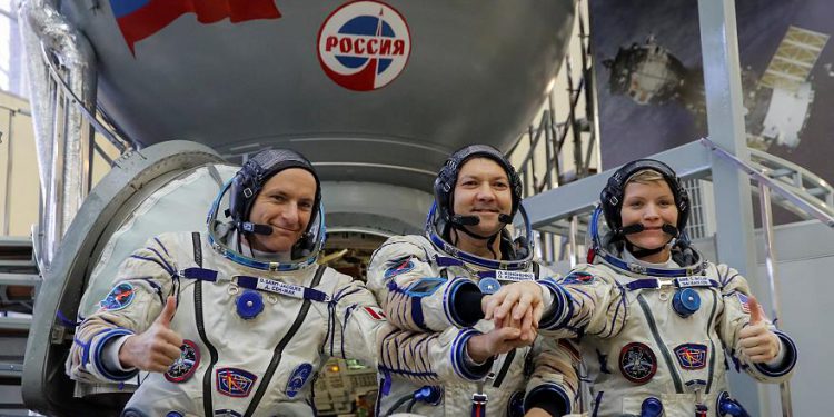 Rus kozmonotlar 2031’de Ay’a ayak basacaklar