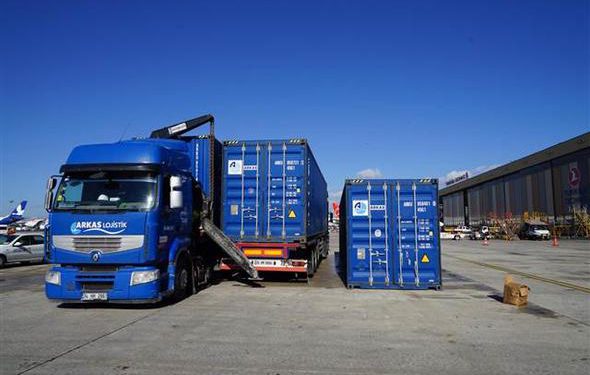 THY’nin Atatürk Havalimanı’ndan büyük taşınması 36 tırla başladı