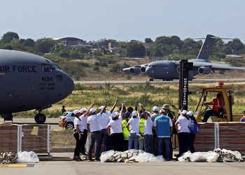 ABD’nin ‘yardım uçakları’ Venezuela sınırında