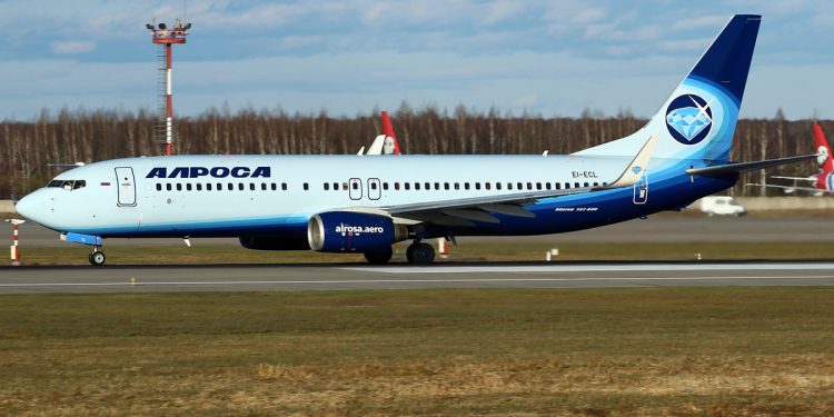 Boeing 737 Rusya’da acil iniş yaptı