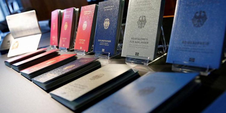 AB’de vizesiz seyahat dönemi bitiyor mu?