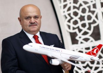 Hamdi Topçu’dan THY kitabı: Yerel’den Global’e