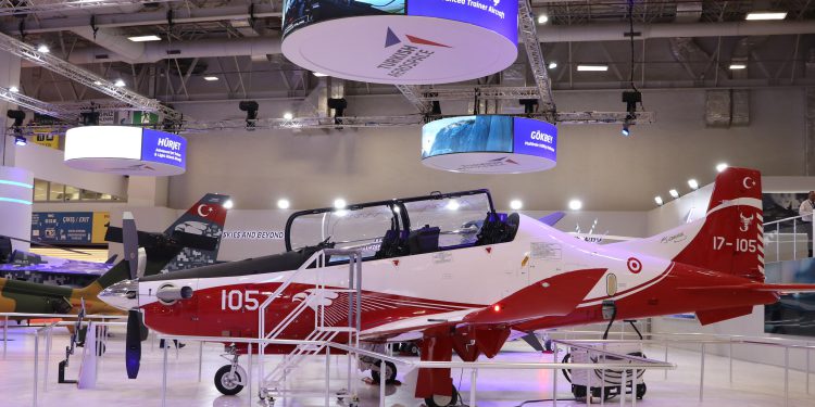 Yeni nesil temel eğitim uçağı HÜRKUŞ