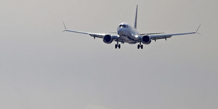 Körfez’de uçan havayollarına uyarı!