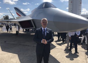 Milli savaş uçağı görücüye çıktı