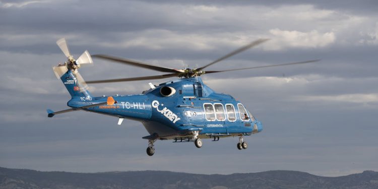 GÖKBEY tam donanımlı ilk uçuşunu yaptı