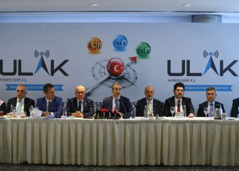 İsmail Demir: Her kriz bir fırsattır