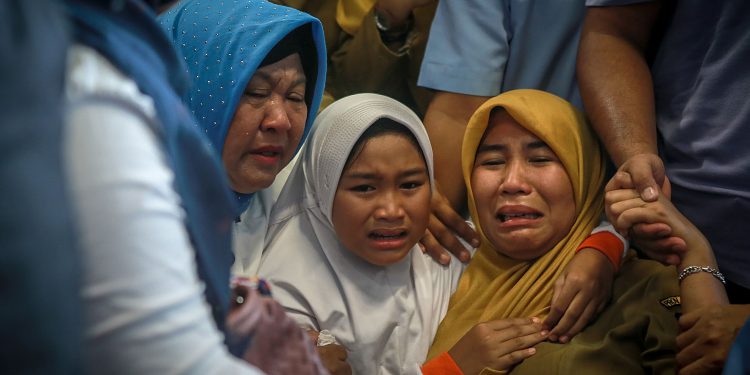 “Parayı al, yasal haklarından vazgeç!”