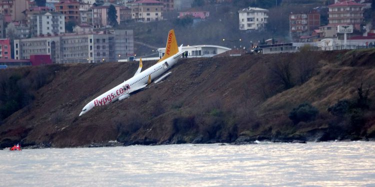 Trabzon’da pisten çıkan uçağın ilk kaza raporu geldi