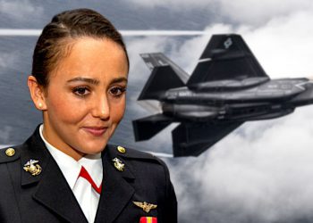 F-35C’nin ilk kadın pilotu oldu