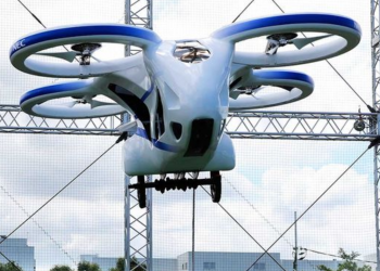 Japonya uçan araba üretimine giriyor!