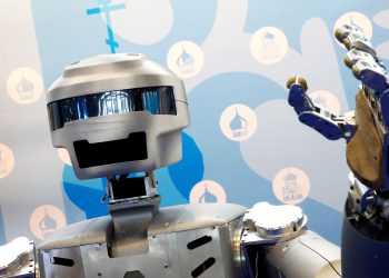 Rusya’nın insansı robotu uzayda