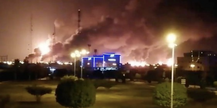 SİHA’lar Saudi Aramco’yu vurdu, petrol üretimi durdu