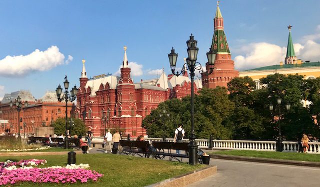 Paris ve Londra’ya yakın bir havacılık fuarı…