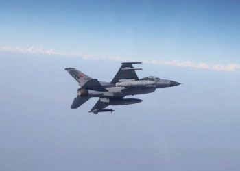 Barış Pınarı Harekâtı savaş uçaklarıyla başladı