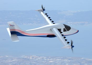 NASA elektrikli deneysel uçağını teslim aldı