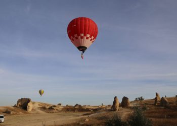 İlk yerli sıcak hava balonu Kapadokya’da uçtu