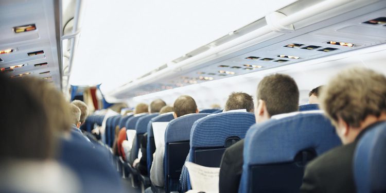 Tecrübeli yolcular koridorda uçuyor