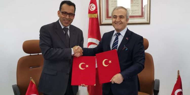 Türkiye ile Tunus hava köprüsünü güçlendiriyor