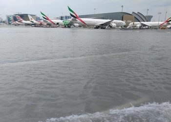 Dubai Havalimanı’nı su bastı