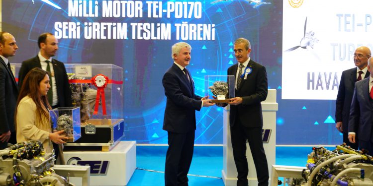 Milli motor TEI-PD170 seri üretim teslim töreni gerçekleşti