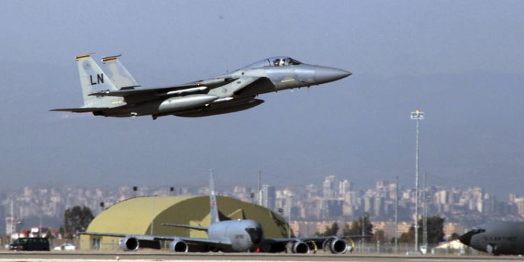 İncirlik’te çalışan Türklerin yarısı işten çıkartılıyor