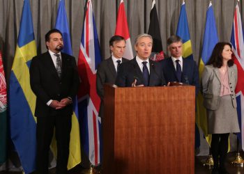 Ukrayna uçağında ölenler için tazminat talebi