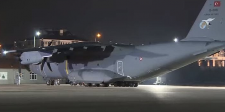 Çin’deki Türk vatandaşları yurda döndü