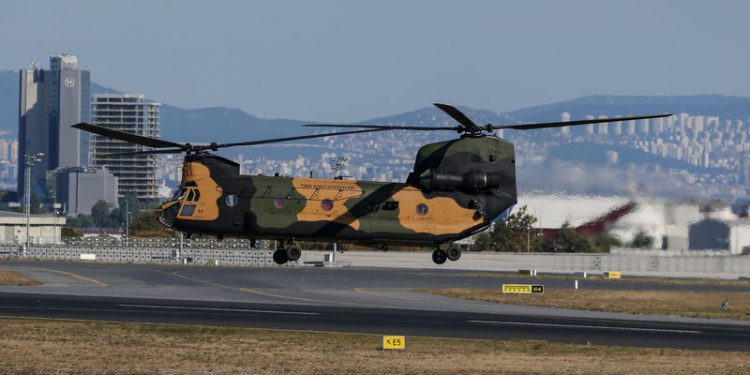 Boeing 500’üncü Chinook’u teslim etti