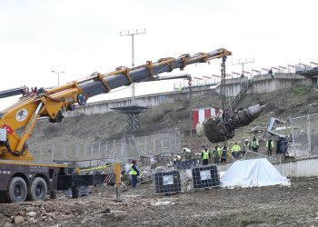 Pegasus uçağının enkazı kaldırıldı