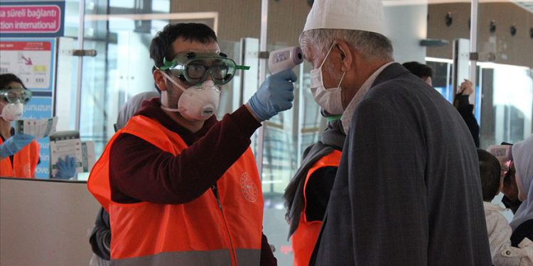 Umreden dönenler yurtlarda karantinaya alındı