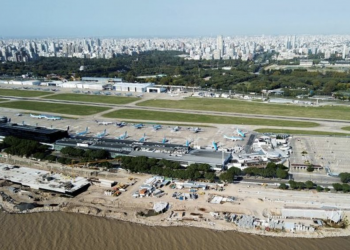 Arjantin uçuş yasağını Eylül’e kadar uzattı