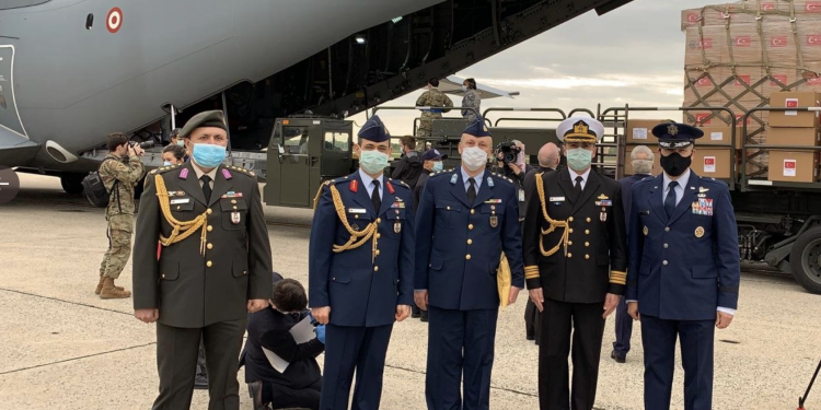 Türkiye’nin tıbbi yardım malzemeleri ABD’de