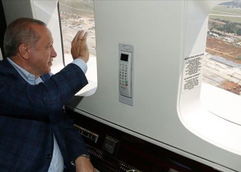 Cumhurbaşkanı Erdoğan hastaneleri havadan inceledi