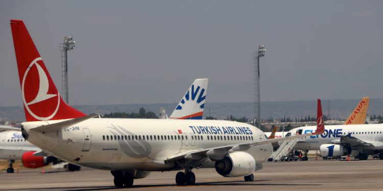 Candan Karlıtekin yazdı: “Uçaklar havalanmalı”