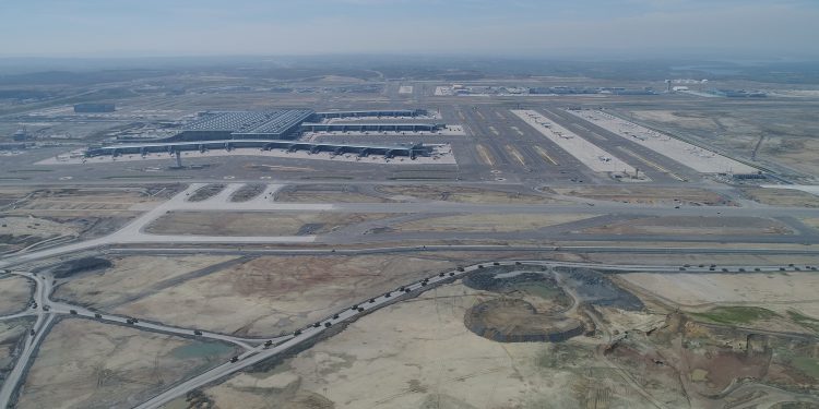 İGA, 3. pist için SHGM’ye başvurusunu yaptı