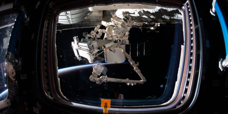 Airbus, uzay yatırımlarına devam ediyor