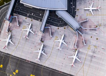 Uçakla seyahat etmek güvenli mi?