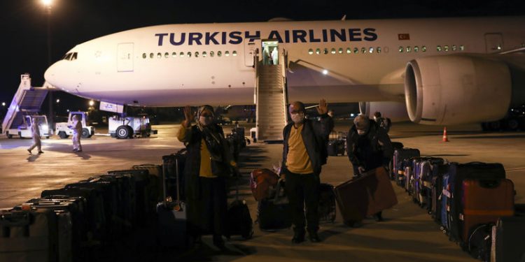 Yurt dışından tahliye uçuşları devam ediyor