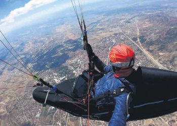 Çorum’dan Konya’ya yamaç paraşütüyle uçtu