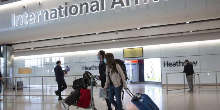 Türkiye’den İngiltere’ye dönenlere karantina uygulanmayacak