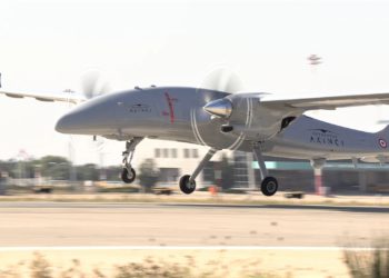 Bayraktar AKINCI TİHA 30 bin fit irtifayı geçti