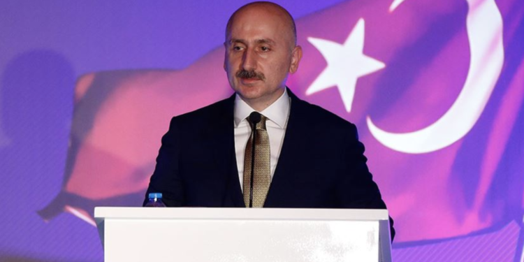 Bakan Karaismailoğlu: Uzay yarışında biz de varız