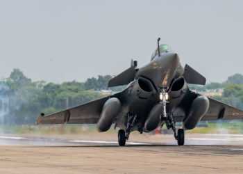 Fransa, Girit’e iki savaş uçağı gönderdi