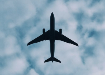 İsrail ile BAE arasında kargo uçağı seferleri başlıyor