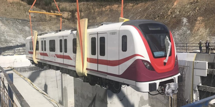 İstanbul Havalimanı Metrosu’nda ilk tren raylara indi