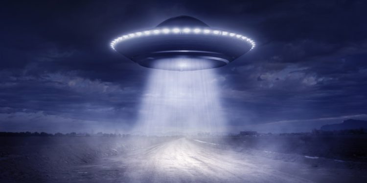 Japon Bakan’dan Hava Kuvvetleri’ne UFO direktifi