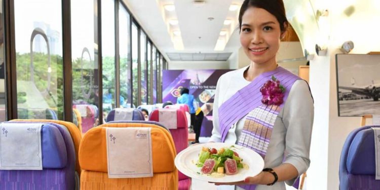 Thai Airways uçak yemeklerini özleyenlere restoran açtı