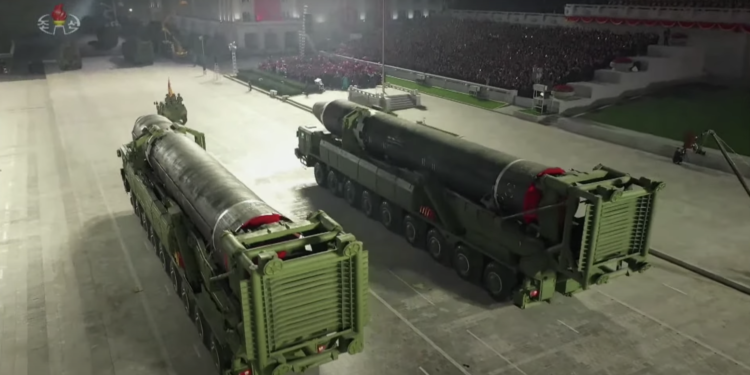 Kuzey Kore’den kıtalararası yeni balistik füze