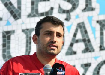 “Milli İHA ve SİHA’lar uçmaya devam edecek”